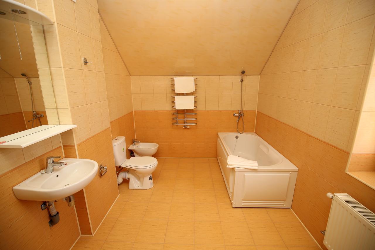Пори Року Hostal Sinyak  Exterior foto