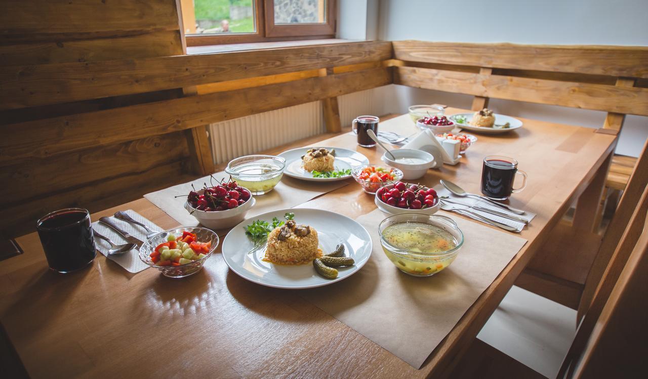 Пори Року Hostal Sinyak  Exterior foto