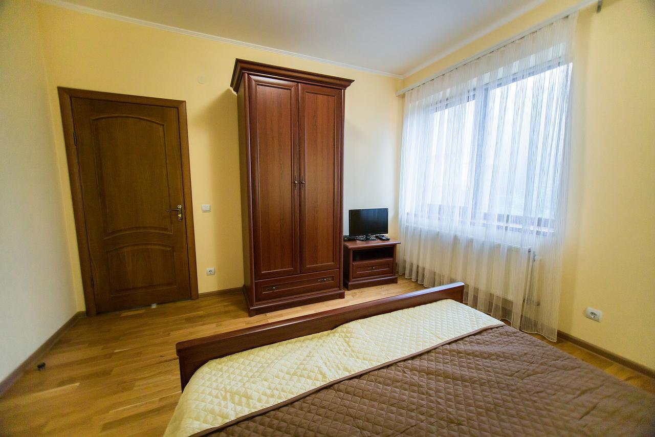 Пори Року Hostal Sinyak  Exterior foto