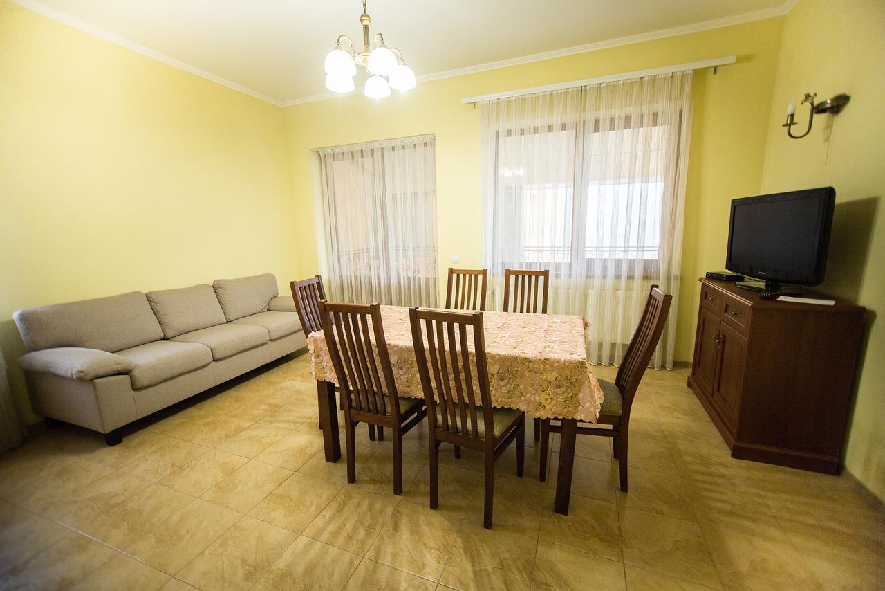 Пори Року Hostal Sinyak  Exterior foto