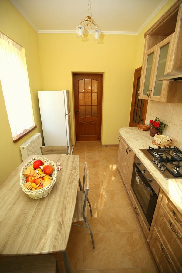 Пори Року Hostal Sinyak  Exterior foto